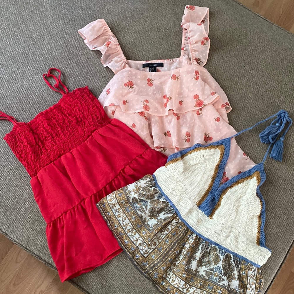 Sweet lot of pretty tank tops. Boho style.